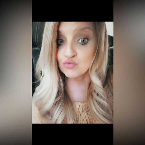 NWOT … SUPER Sassy “Size: S” Peasant Top - Picture 4 of 4